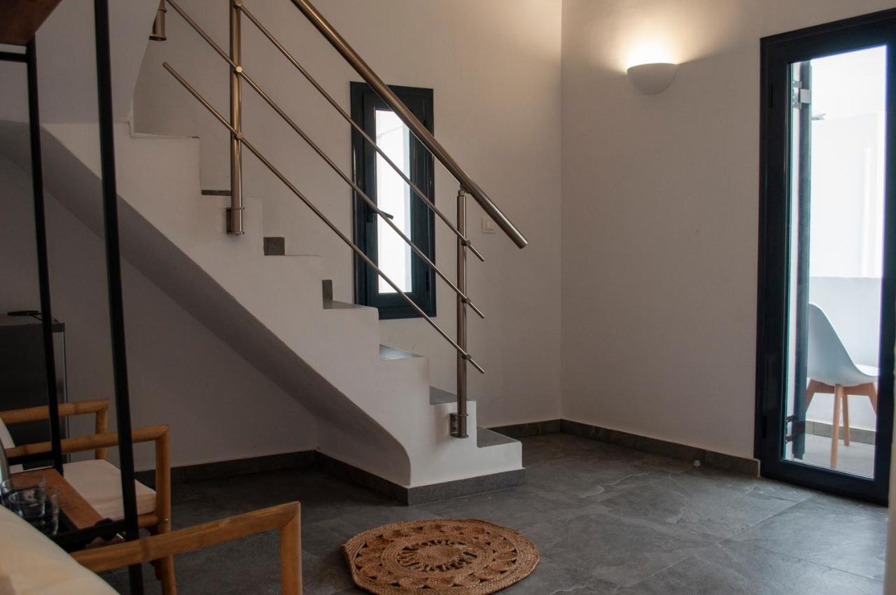 Sun Springs Suites Kamári Kültér fotó