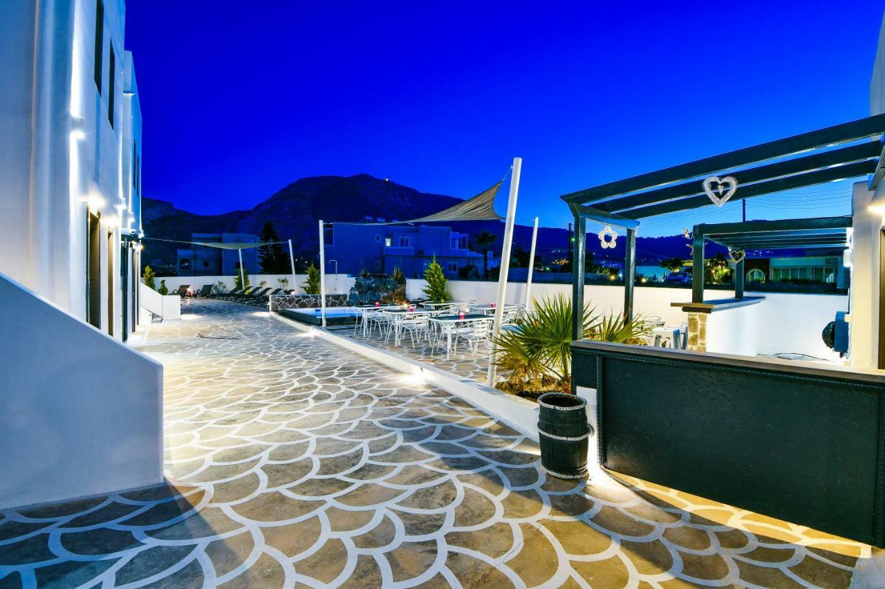 Sun Springs Suites Kamári Kültér fotó
